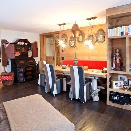 Chesa La Posta Apartment Samedan Bagian luar foto