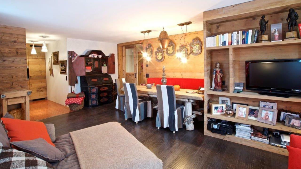 Chesa La Posta Apartment Samedan Bagian luar foto