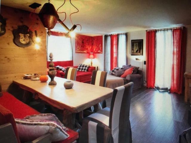 Chesa La Posta Apartment Samedan Bagian luar foto